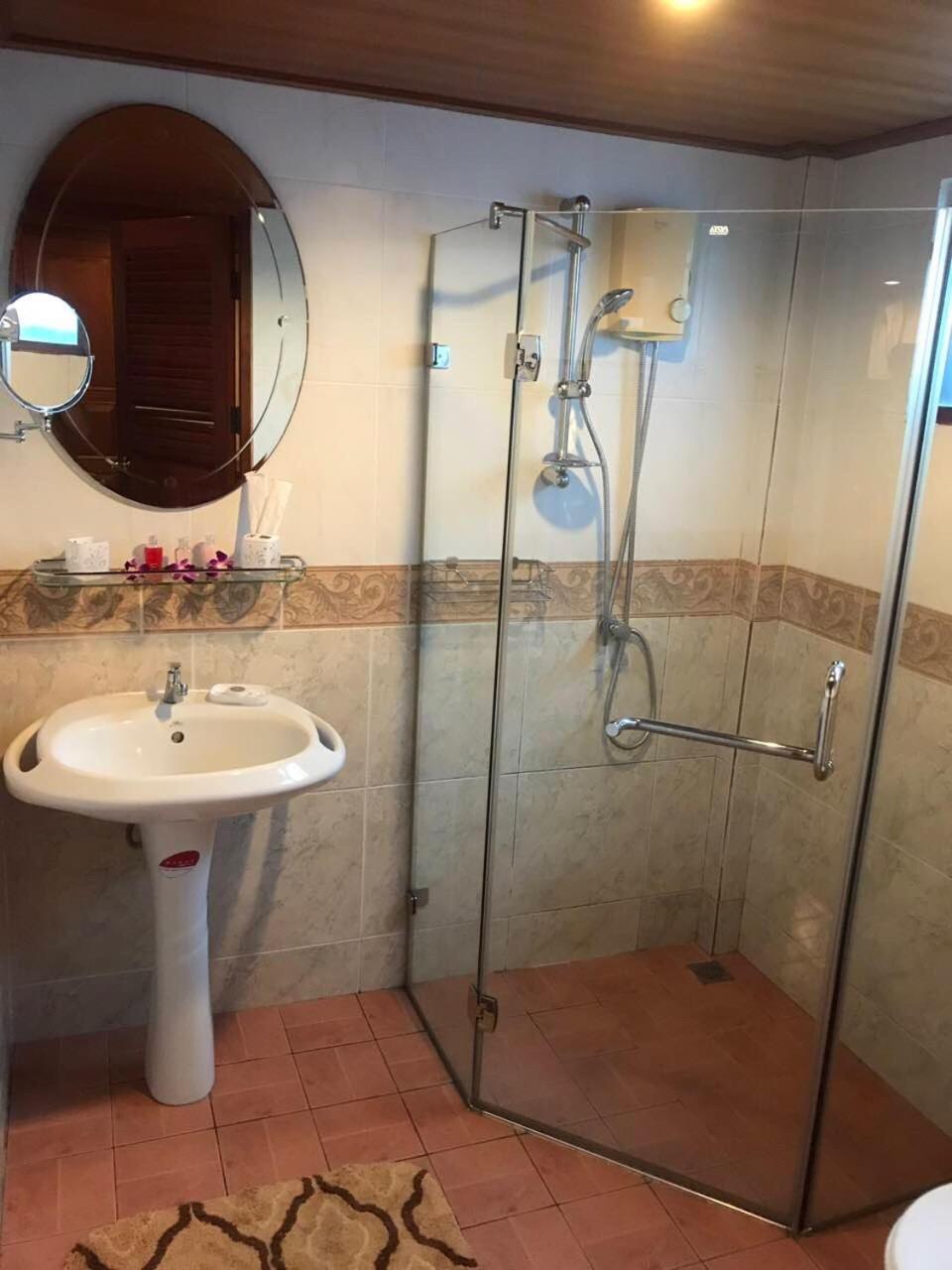 Bungalow Phuket Pantai Kamala Luaran gambar